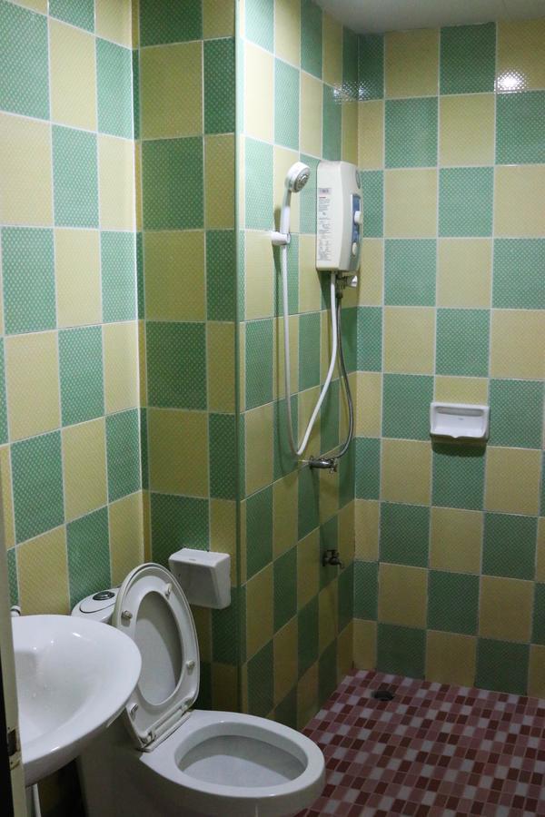 Kritsadanakorn Mansion Apartman Hatjaj Kültér fotó
